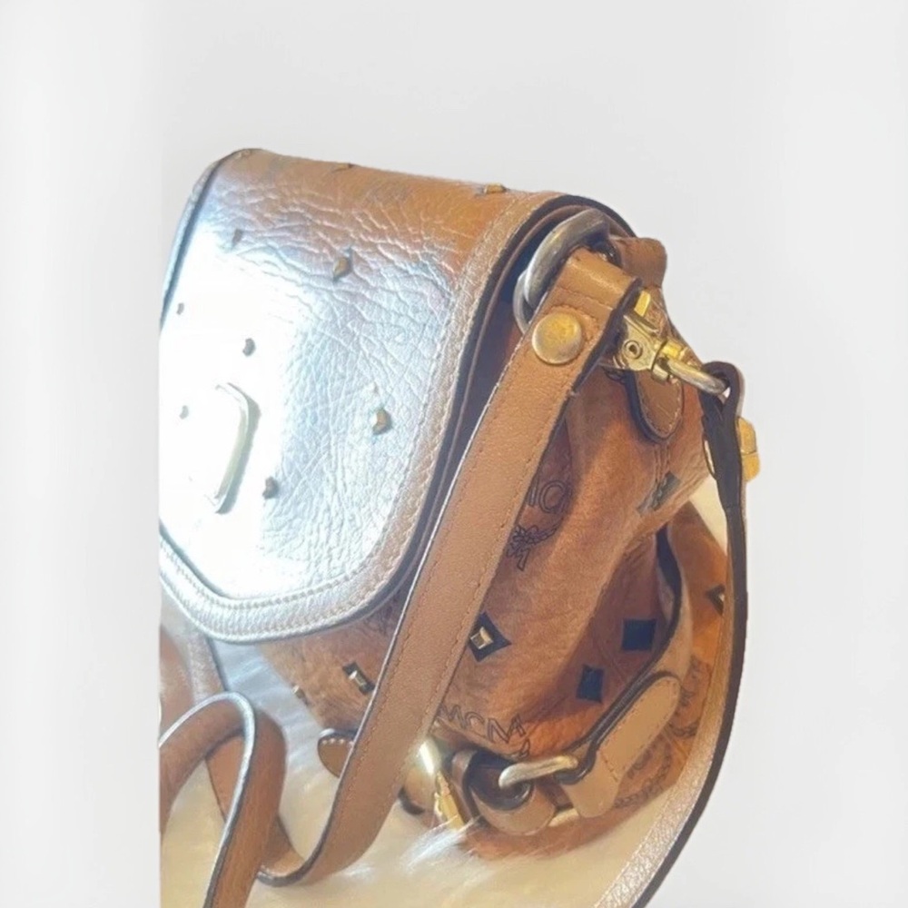 MCM LIMITED EDITION STUDDED TWO WAY CROSSBODY/ SHOULDER Bag Cognac Medium EUC - Picture 4 of 17
